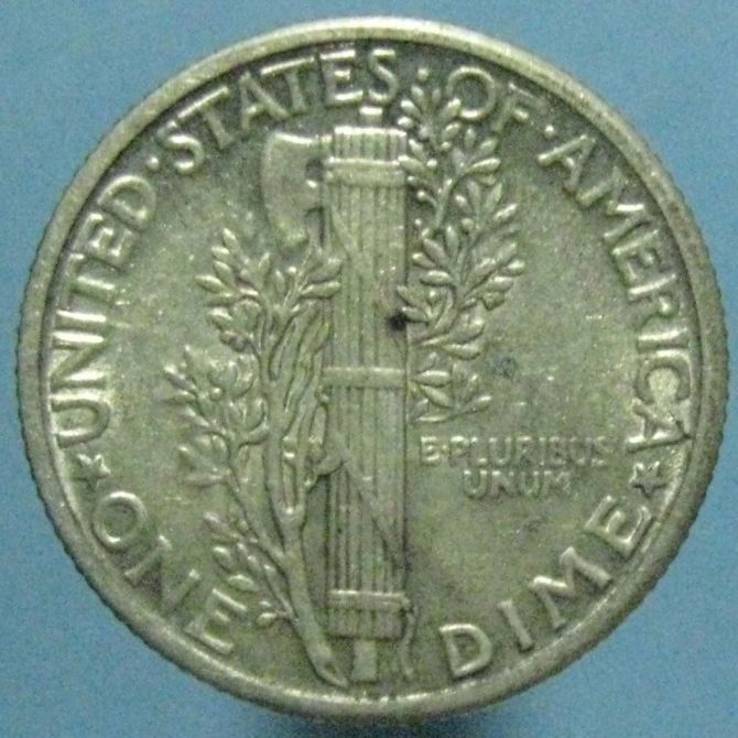 Gold-Toned-1929-Mercury-Dime